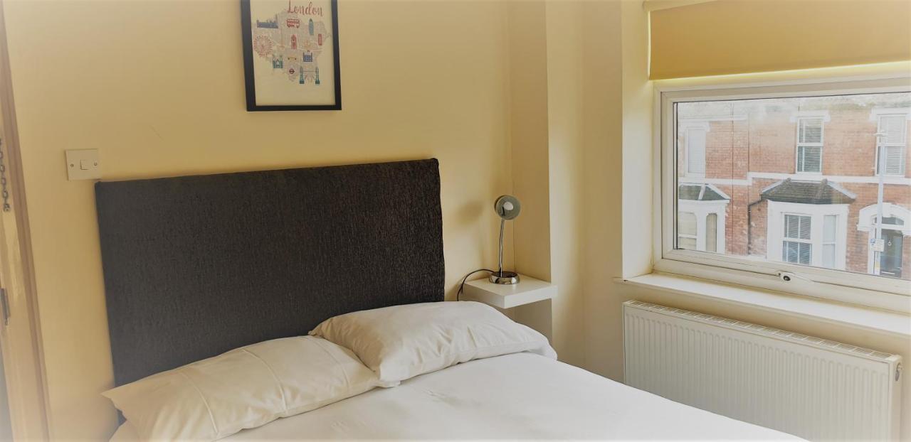 Appartement Swindon Old Town Duplex - Entercloud9Sa Extérieur photo