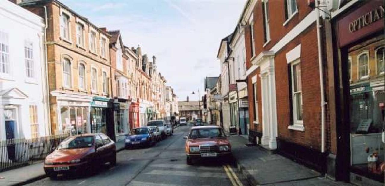 Appartement Swindon Old Town Duplex - Entercloud9Sa Extérieur photo